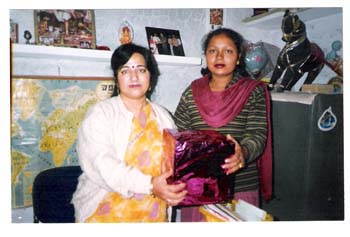 Principal Presenting Token of Thanks to B.Ed. Student - Luthra